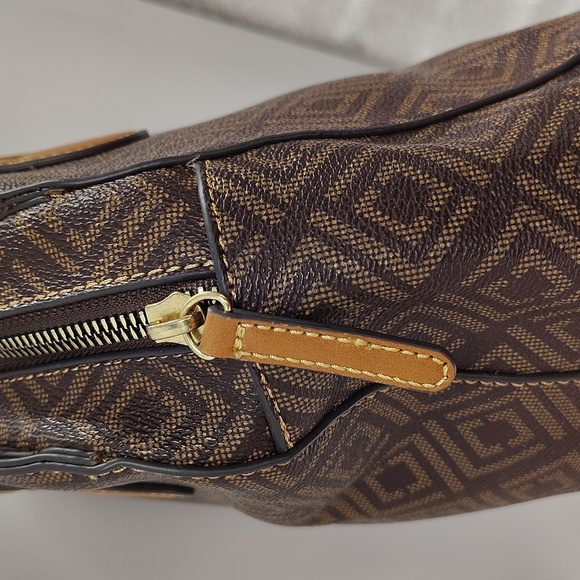 Liz Claiborne Brown Shoulder Bag 3 Sections Middle Zip Top Firm Standing - Picture 4 of 10